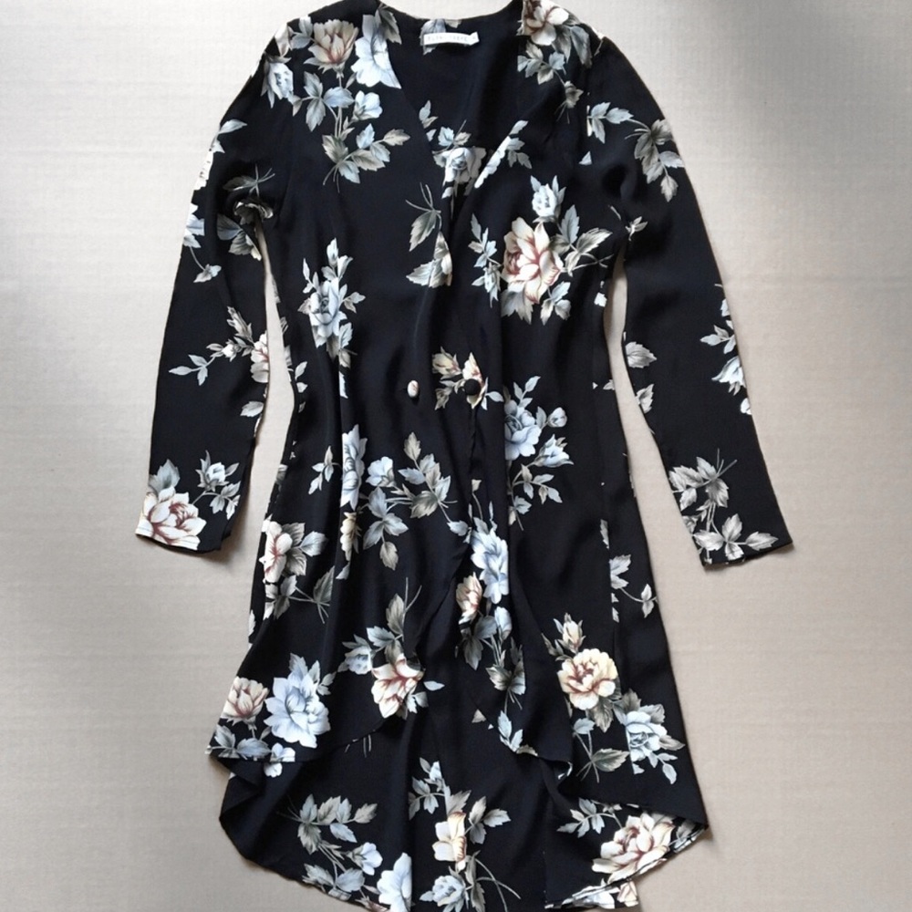 •Flynn Skye• Wild Child Floral Kimono Sz XS